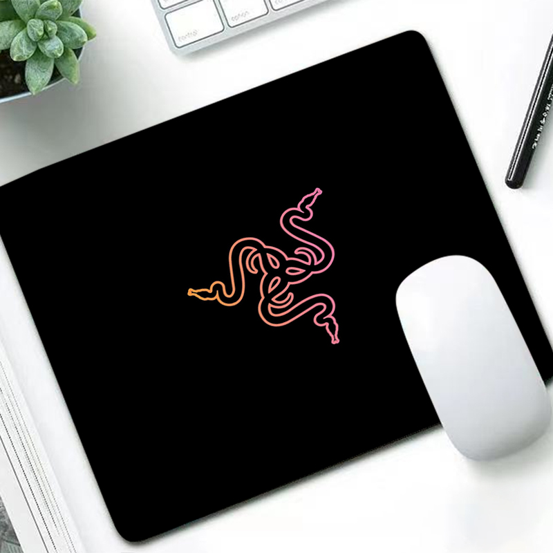 Razer Luxury Mouse Pad Anime G - Laptop Accessories And Gadgets ulasan dan harga